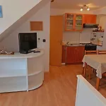 Apartamento In 15050