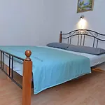 Apartamento In 15050 Veli Lošinj