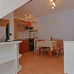 In 15050 Апартаменты