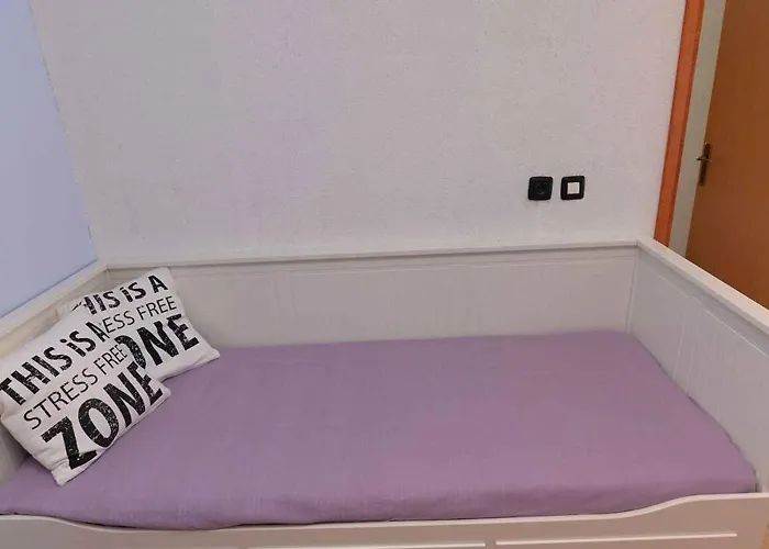 Διαμέρισμα In 15050 *