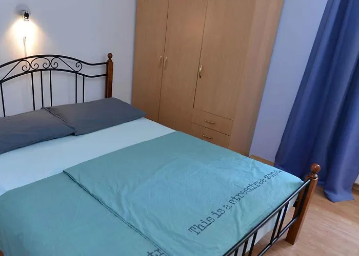 In 15050 Διαμέρισμα